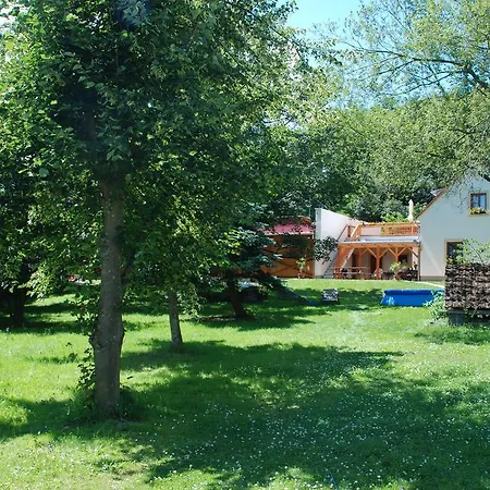 Staj Návary